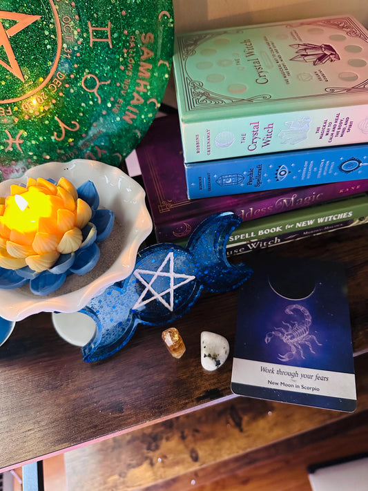 Triple Moon resin tray