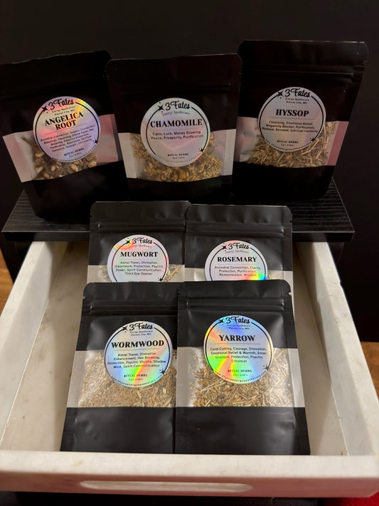Evil Evictor Ritual Herbs | Banishing Herb Kit | Cord Cutting & Warding Bundle | Hyssop, Mugwort, Wormwood | 3Fates Signature Collection